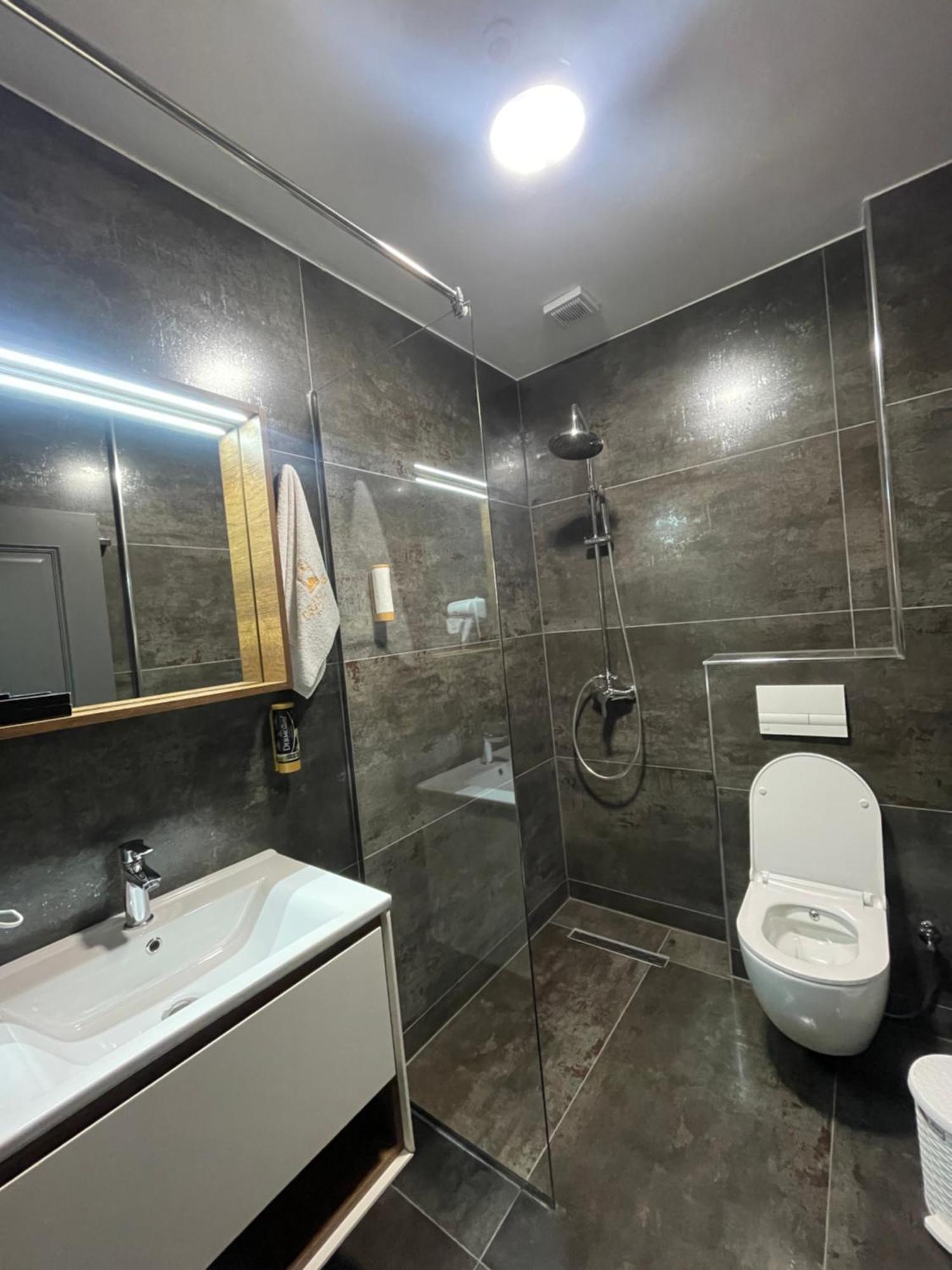 Grand Jnk Boutique Hotel Kukes Екстер'єр фото