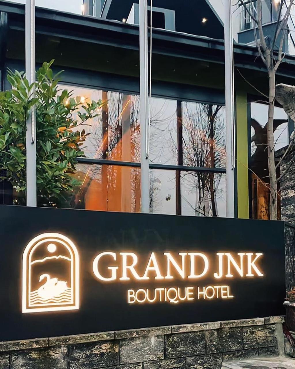 Grand Jnk Boutique Hotel Kukes Екстер'єр фото